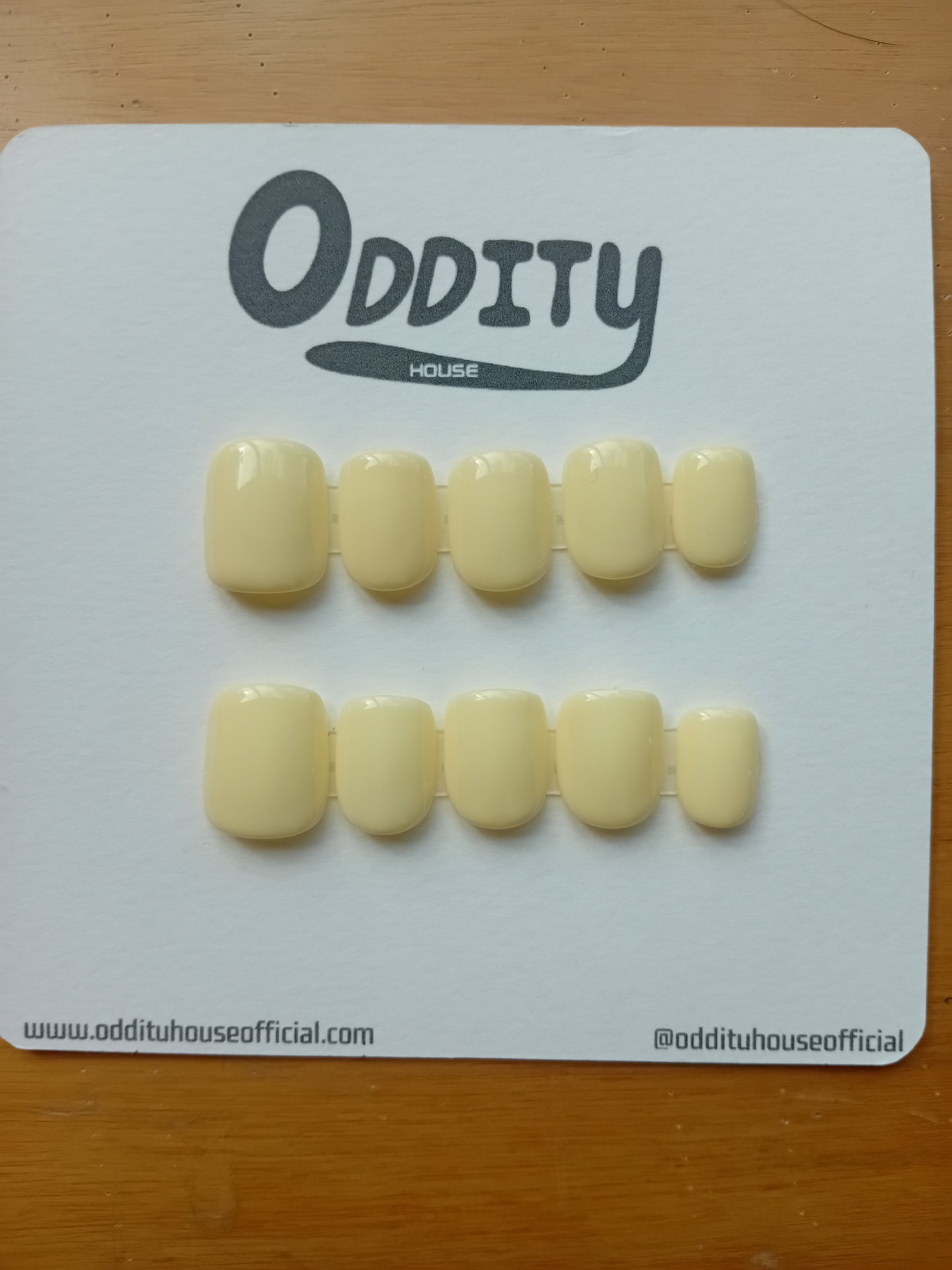 pastel yellow extra extra short press on nails, a set of 10